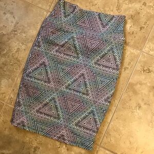 Lularoe geometric print Cassie xs